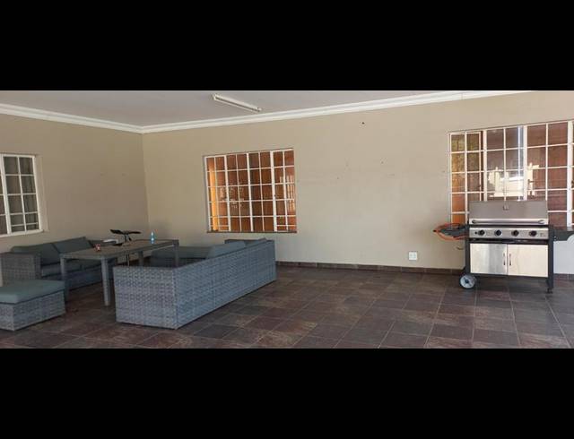 5 BEDROOM PROPERTY TO RENT IN MAYVILLE